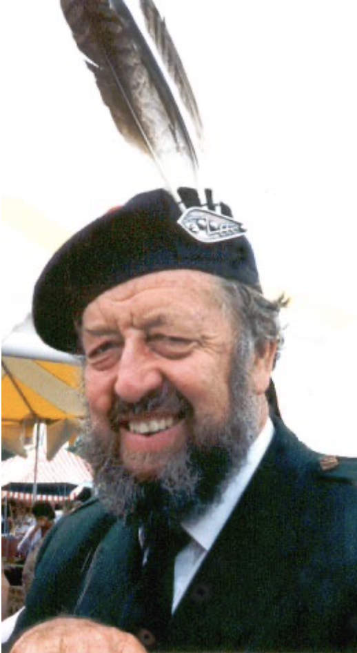 Iain Macneacail
